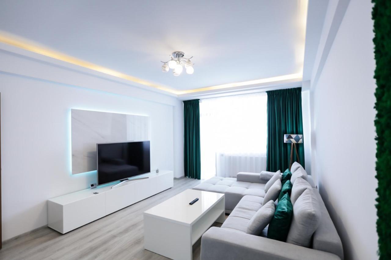 Isaran Apartament With Panoramic City View Brasov Exterior photo